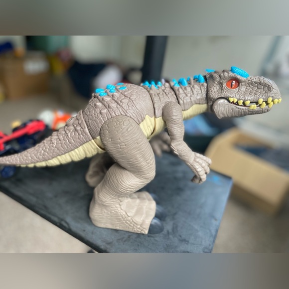 Imaginext 16” Jurassic World Thrashing Indominus Rex Dinosaur - Picture 3 of 11